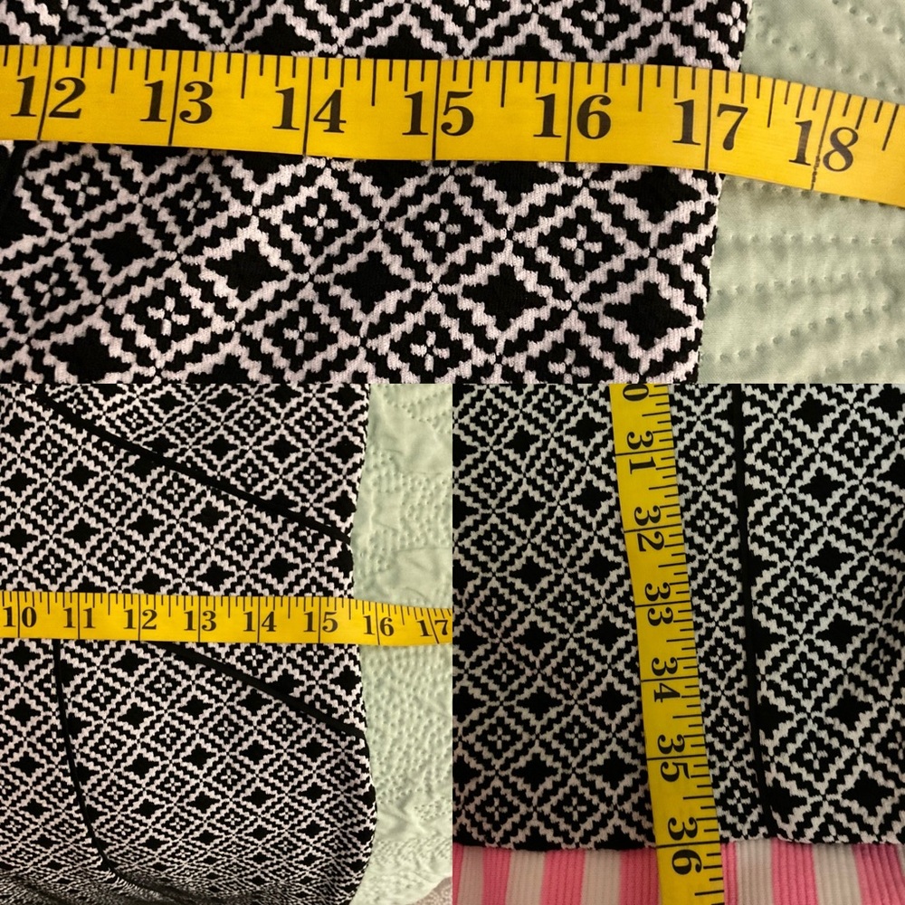 Adrianna Papell V‎ Neck Sleeveless Dress in white and black geometric pattern. 8 - Picture 15 of 16